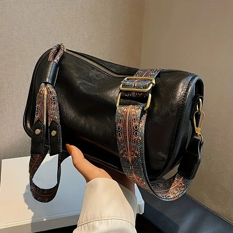 bolsa feminina tiracolo, bolsa feminina simone, bolsa feminina pequena, bolsa feminina média, bolsa feminina couro sintético, bolsa feminina couro PU, bolsa feminina macia, bolsa feminina elegante, bolsa feminina moderna, bolsa feminina casual, bolsa feminina ombro, bolsa feminina transversal, bolsa feminina baguete, bolsa feminina premium, bolsa feminina sofisticada, bolsa feminina fashion, bolsa feminina alça estampada, bolsa feminina alça pavão, bolsa feminina exclusiva, bolsa feminina preta, bolsa femin