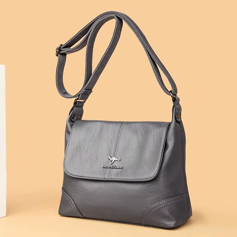 bolsa transversal feminina,
bolsa tiracolo,
bolsa grande feminina,
bolsa feminina,
Bolsa e Mochila,
bolsa de couro feminina,
bolsa de couro,
bolsa couro