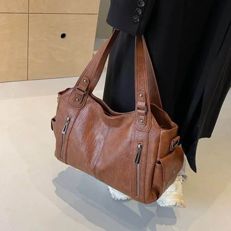 bolsa feminina grande tiracolo, bolsa feminina grande com bolsos, bolsa feminina couro macio grande, bolsa feminina espaçosa, bolsa feminina organizada, bolsa feminina prática grande, bolsa feminina dia a dia grande, bolsa feminina ombro grande, bolsa feminina funcional, bolsa feminina moderna grande, bolsa feminina com ziper, bolsa feminina elegante grande