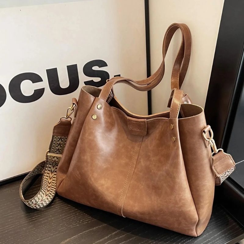 bolsa couro,
bolsa transversal feminina,
bolsa grande feminina,
bolsa feminina grande,
bolsa feminina,
bolsa de couro feminina,
bolsa couro feminina,
Bolsa Tote,
Bolsa Tiracolo