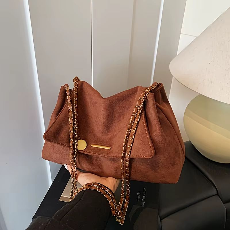 bolsa feminina suede sintético, bolsa feminina camurça, bolsa feminina tiracolo suede, bolsa feminina toque aveludado, bolsa feminina macia elegante, bolsa feminina camurça sintética, bolsa feminina confortável, bolsa feminina resistente, bolsa feminina dia a dia elegante, bolsa feminina moderna suede, bolsa feminina prática elegante, bolsa feminina estilo camurça