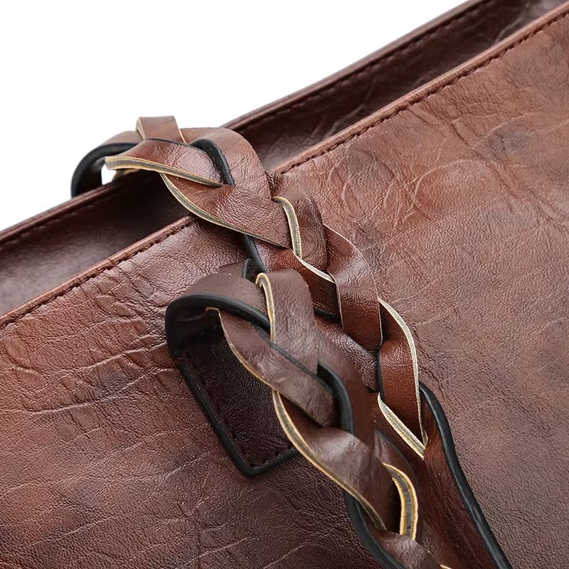 bolsa feminina, bolsa feminina Cristina, bolsa Cristina, bolsa feminina de ombro, bolsa de ombro feminina, bolsa feminina média, bolsa feminina tamanho médio, bolsa feminina de ombro média, bolsa feminina couro PU, bolsa de couro PU feminina, bolsa feminina de couro sintético, bolsa feminina boho, bolsa boho feminina, bolsa feminina boho chic, bolsa boho chic, bolsa feminina estilo boho, bolsa feminina hippie chic, bolsa feminina estilo hippie, bolsa feminina vintage, bolsa feminina retrô, bolsa feminina co