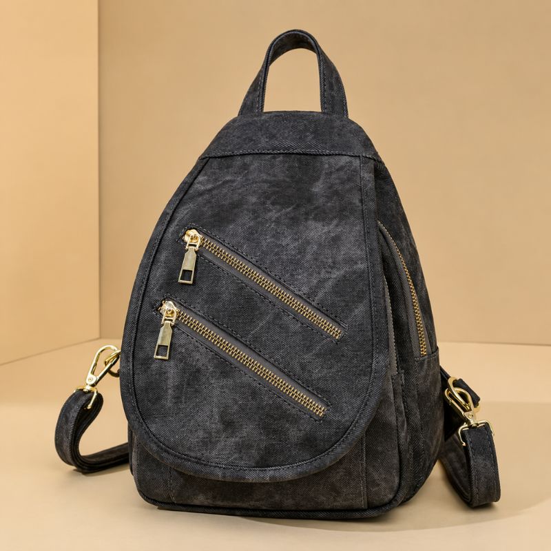 mochila feminina moderna Patricia, mochila feminina, mochila feminina pequena, mochila feminina média, mochila feminina casual, mochila feminina elegante, mochila feminina moderna, mochila feminina couro ecológico, mochila feminina premium, mochila feminina para trabalho, mochila feminina para faculdade, mochila feminina para viagem, mochila feminina para passeio, mochila feminina urbana, mochila feminina fashion, mochila feminina com muitos bolsos, mochila feminina com bolso traseiro, mochila feminina com