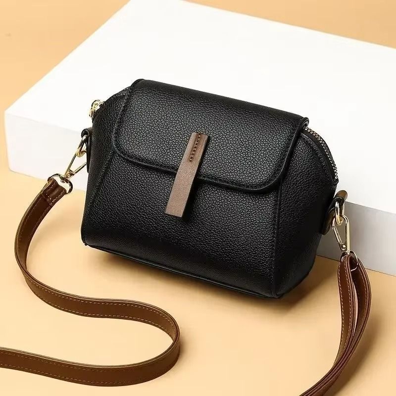 bolsa feminina tiracolo brenda, bolsa feminina pequena, bolsa feminina estruturada, bolsa feminina compacta, bolsa feminina elegante, bolsa feminina moderna, bolsa feminina transversal, bolsa feminina de ombro, bolsa feminina casual elegante, bolsa feminina premium, bolsa feminina sofisticada, bolsa feminina pequena elegante, bolsa feminina para passeio, bolsa feminina para trabalho, bolsa feminina para viagem, bolsa feminina fashion, bolsa feminina versátil, bolsa feminina minimalista, bolsa feminina preta