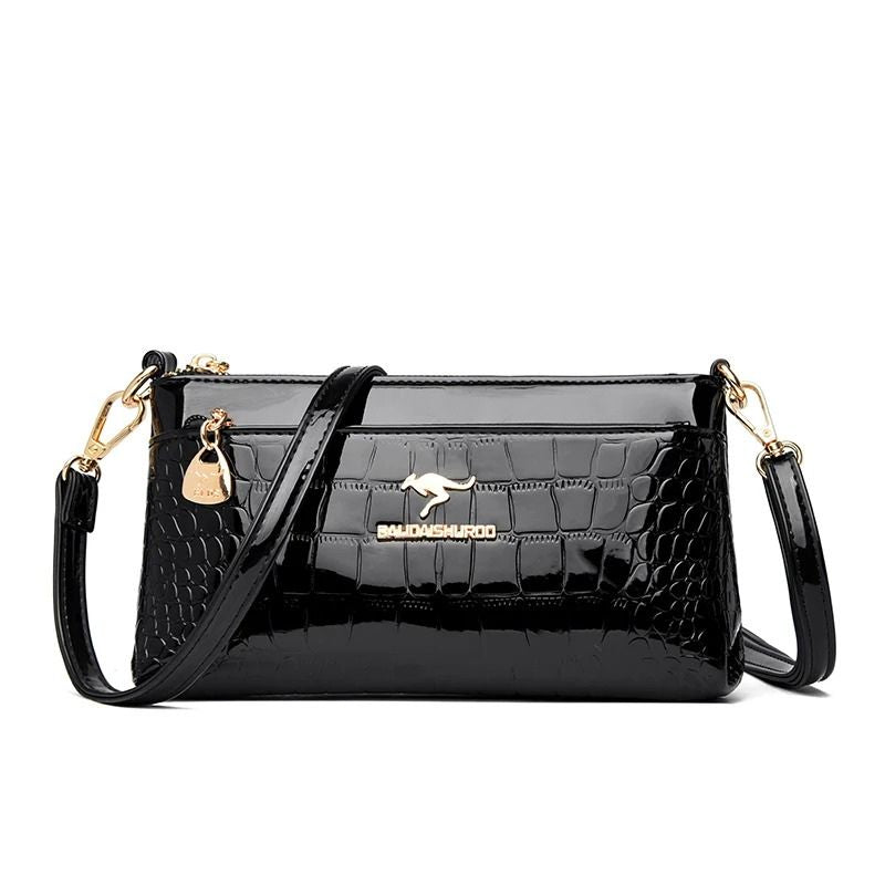 bolsa clutch feminina, bolsa feminina elegante, bolsa feminina sofisticada, bolsa crocodilo feminina, bolsa feminina envernizada, clutch feminina preta, clutch feminina azul, clutch feminina vermelha, bolsa feminina café, bolsa tiracolo feminina elegante, bolsa feminina pequena, bolsa feminina moderna, bolsa feminina premium, bolsa feminina social, clutch feminina luxo, bolsa feminina brilho, bolsa feminina compacta, bolsa feminina transversal, bolsa feminina textura crocodilo, bolsa feminina casual chic, b