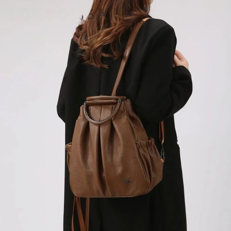 Mochila Universitária,
mochila vintage,
mochila feminina grande,
mochila feminina,
Mochila Escolar,
mochila de couro feminina,
mochila de couro,
bolsa transversal feminina,
bolsa grande feminina,
bolsa feminina,
mochila tipo saco