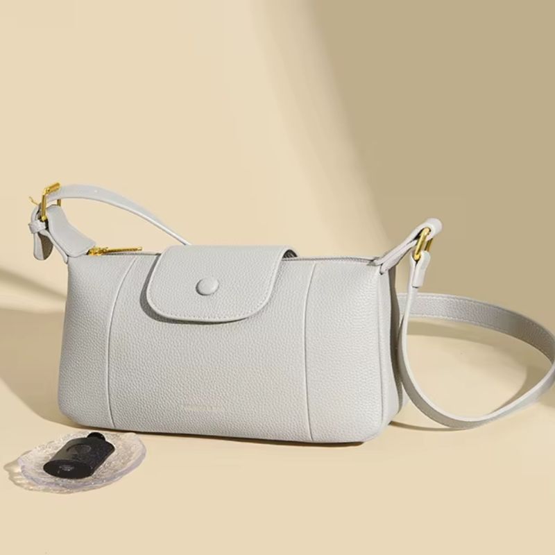 bolsa transversal feminina,
bolsa tiracolo,
bolsa grande feminina,
bolsa feminina,
Bolsa e Mochila,
bolsa de couro feminina,
bolsa de couro,
bolsa feminina moderna