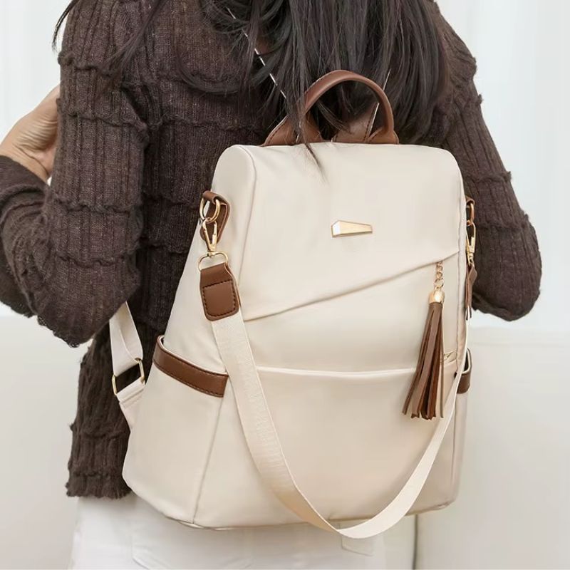 mochila feminina nylon, mochila feminina moderna, mochila feminina leve, mochila feminina média, mochila feminina prática, mochila feminina resistente, mochila feminina casual, mochila feminina dia a dia, mochila feminina elegante, mochila feminina urbana, mochila feminina confortável, mochila feminina funcional