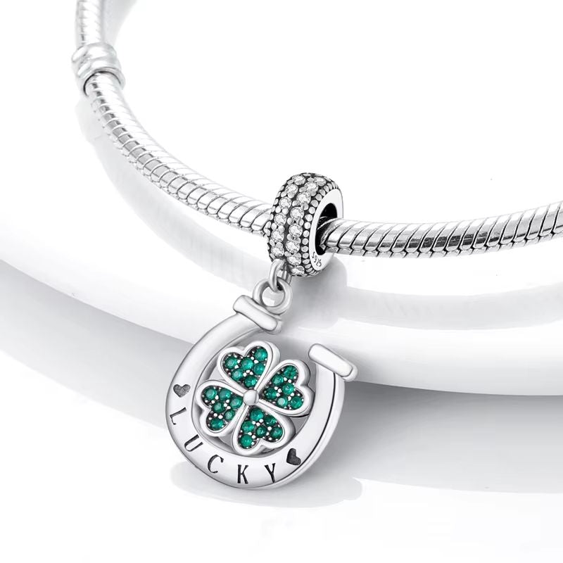 pulseira prata 925,
pulseira pandora,
pulseira com berloques,
berloques prata 925,
conjunto pulseira pandora,
pulseira trevo da sorte,
pulseira feminina prata,
pulseira com significado,
joia prata esterlina,
pulseira com charms,