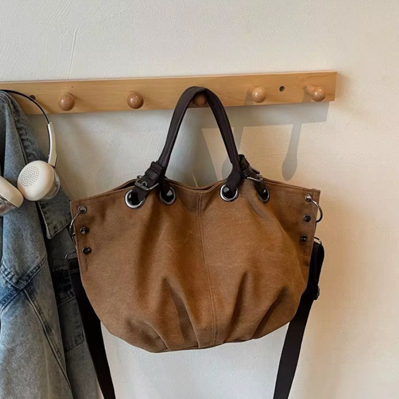 bolsa feminina grande, bolsa feminina grande Rosana, bolsa Rosana, bolsa feminina de lona, bolsa de lona feminina, bolsa feminina grande de lona, bolsa grande de lona, bolsa de lona grande feminina, bolsa feminina lona resistente, bolsa de lona resistente, bolsa feminina resistente, bolsa feminina espaçosa, bolsa grande espaçosa, bolsa tipo saco feminina, bolsa saco feminina, bolsa feminina tipo saco, bolsa saco grande, bolsa feminina 44 cm, bolsa grande 44 cm, bolsa feminina 44x27, bolsa feminina 44x27x15,