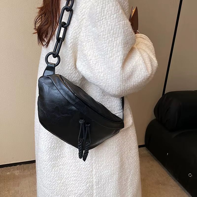 bolsa feminina pochete, bolsa feminina transversal moderna, bolsa feminina crossbody, bolsa feminina pequena prática, bolsa feminina moderna urbana, bolsa feminina pochete elegante, bolsa feminina leve, bolsa feminina casual moderna, bolsa feminina versátil, bolsa feminina compacta, bolsa feminina ombro pequena, bolsa feminina estilo pochete