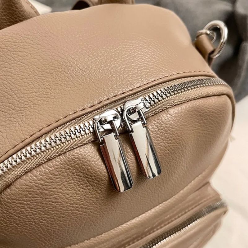 mochila feminina,
Mochila Escolar,
Mochila e Bolsa junto,
mochila de couro feminina,
mochila de couro,
bolsa transversal feminina,
bolsa grande feminina,
bolsa feminina,
Bolsa e Mochila,