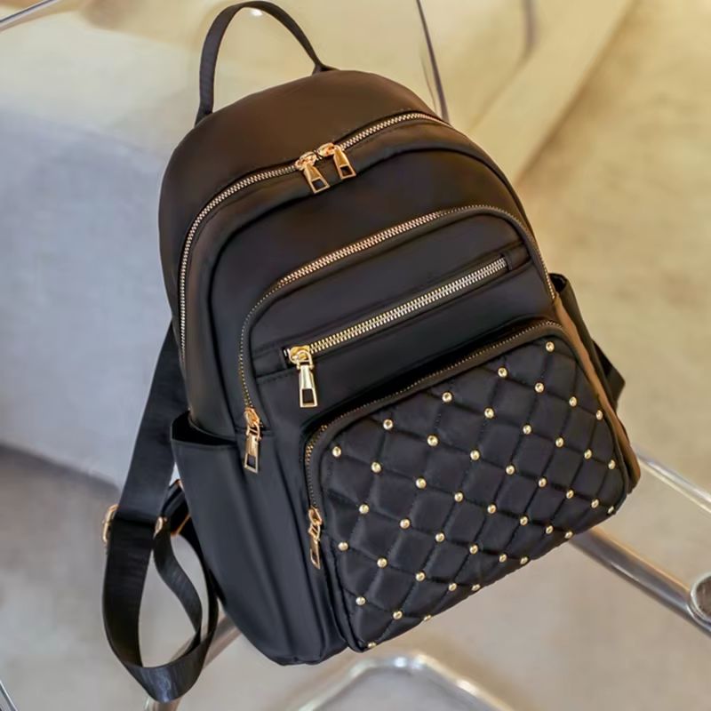 mochila feminina nylon, mochila feminina pequena media, mochila feminina leve, mochila feminina moderna, mochila feminina dia a dia, mochila feminina casual, mochila feminina prática, mochila feminina resistente, mochila feminina confortável, mochila feminina urbana, mochila feminina funcional