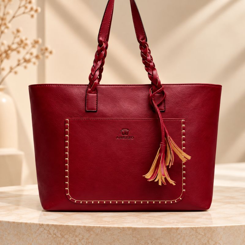 bolsa feminina, bolsa feminina Cristina, bolsa Cristina, bolsa feminina de ombro, bolsa de ombro feminina, bolsa feminina média, bolsa feminina tamanho médio, bolsa feminina de ombro média, bolsa feminina couro PU, bolsa de couro PU feminina, bolsa feminina de couro sintético, bolsa feminina boho, bolsa boho feminina, bolsa feminina boho chic, bolsa boho chic, bolsa feminina estilo boho, bolsa feminina hippie chic, bolsa feminina estilo hippie, bolsa feminina vintage, bolsa feminina retrô, bolsa feminina co