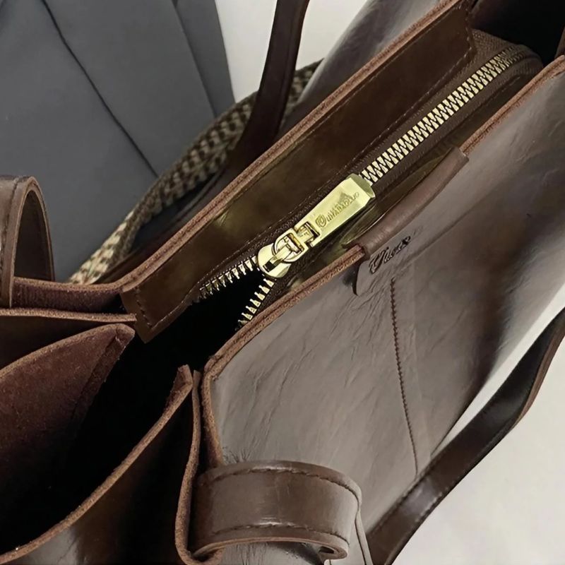 bolsa couro,
bolsa transversal feminina,
bolsa grande feminina,
bolsa feminina grande,
bolsa feminina,
bolsa de couro feminina,
bolsa couro feminina,
Bolsa Tote,
Bolsa Tiracolo