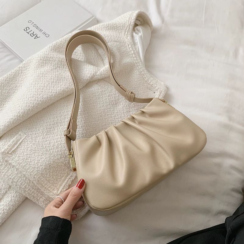 bolsa feminina tiracolo pequena, bolsa feminina pequena elegante, bolsa feminina minimalista, bolsa feminina leve, bolsa feminina dia a dia pequena, bolsa feminina prática, bolsa feminina compacta, bolsa feminina moderna pequena, bolsa feminina discreta, bolsa feminina versátil, bolsa feminina ombro pequena, bolsa feminina elegante pequena