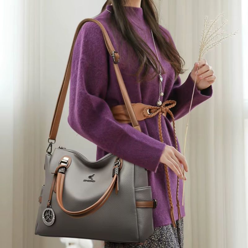 bolsa transversal feminina,
bolsa grande feminina,
bolsa feminina,
bolsa tiracolo,
bolsa de couro feminina,
bolsa de couro,
bolsa couro