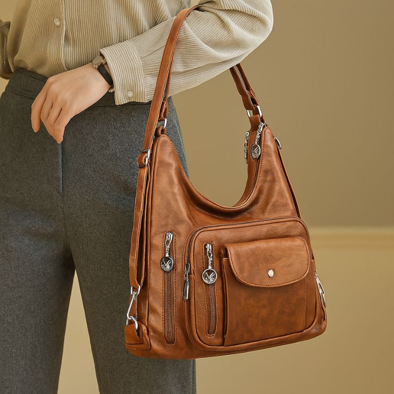 Mochila Universitária,
mochila para notebook. mochila vintage,
mochila feminina grande,
mochila feminina,
Mochila Escolar,
mochila de couro feminina,
mochila de couro,
bolsa transversal feminina,
bolsa grande feminina,
bolsa feminina