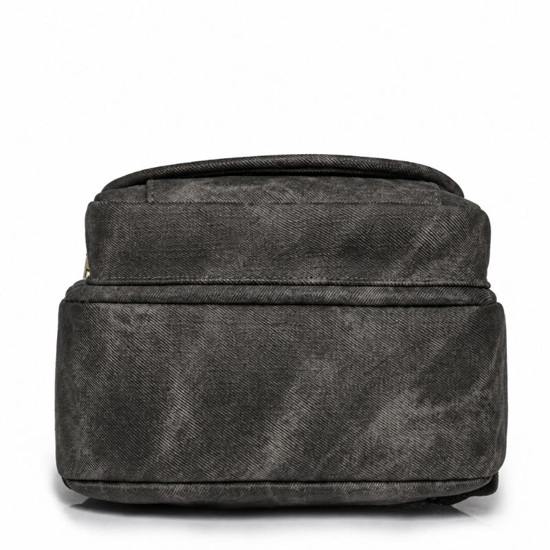 mochila feminina moderna Patricia, mochila feminina, mochila feminina pequena, mochila feminina média, mochila feminina casual, mochila feminina elegante, mochila feminina moderna, mochila feminina couro ecológico, mochila feminina premium, mochila feminina para trabalho, mochila feminina para faculdade, mochila feminina para viagem, mochila feminina para passeio, mochila feminina urbana, mochila feminina fashion, mochila feminina com muitos bolsos, mochila feminina com bolso traseiro, mochila feminina com