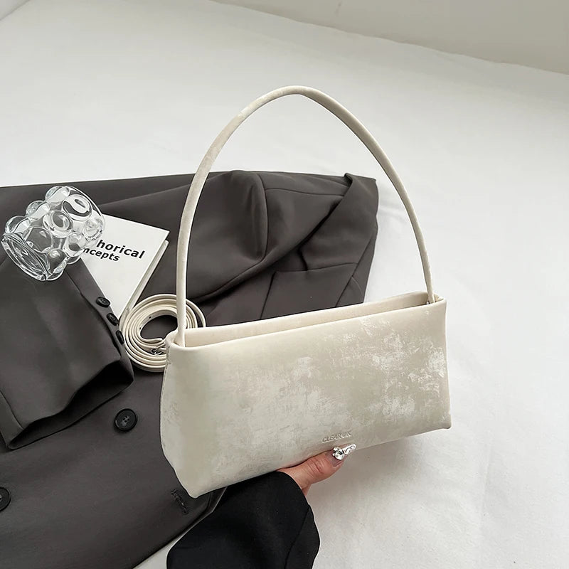 bolsa clutch feminina, bolsa feminina festa elegante, clutch feminina ombro, bolsa feminina pequena elegante, bolsa feminina para festa, clutch feminina moderna, bolsa feminina sofisticada, bolsa feminina noite elegante, bolsa feminina social, clutch feminina premium, bolsa feminina compacta festa, bolsa feminina elegante pequena