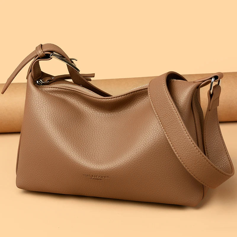 bolsa transversal feminina,
bolsa tiracolo,
bolsa grande feminina,
bolsa feminina,
bolsa de couro feminina,
Bolsa Crossbody,
bolsa couro legitimo,
bolsa couro feminina
