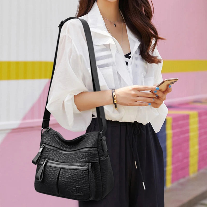 bolsa transversal feminina,
bolsa grande feminina,
bolsa feminina,
Bolsa e Mochila,
bolsa tiracolo,
bolsa de couro feminina,
bolsa de couro,
bolsa couro