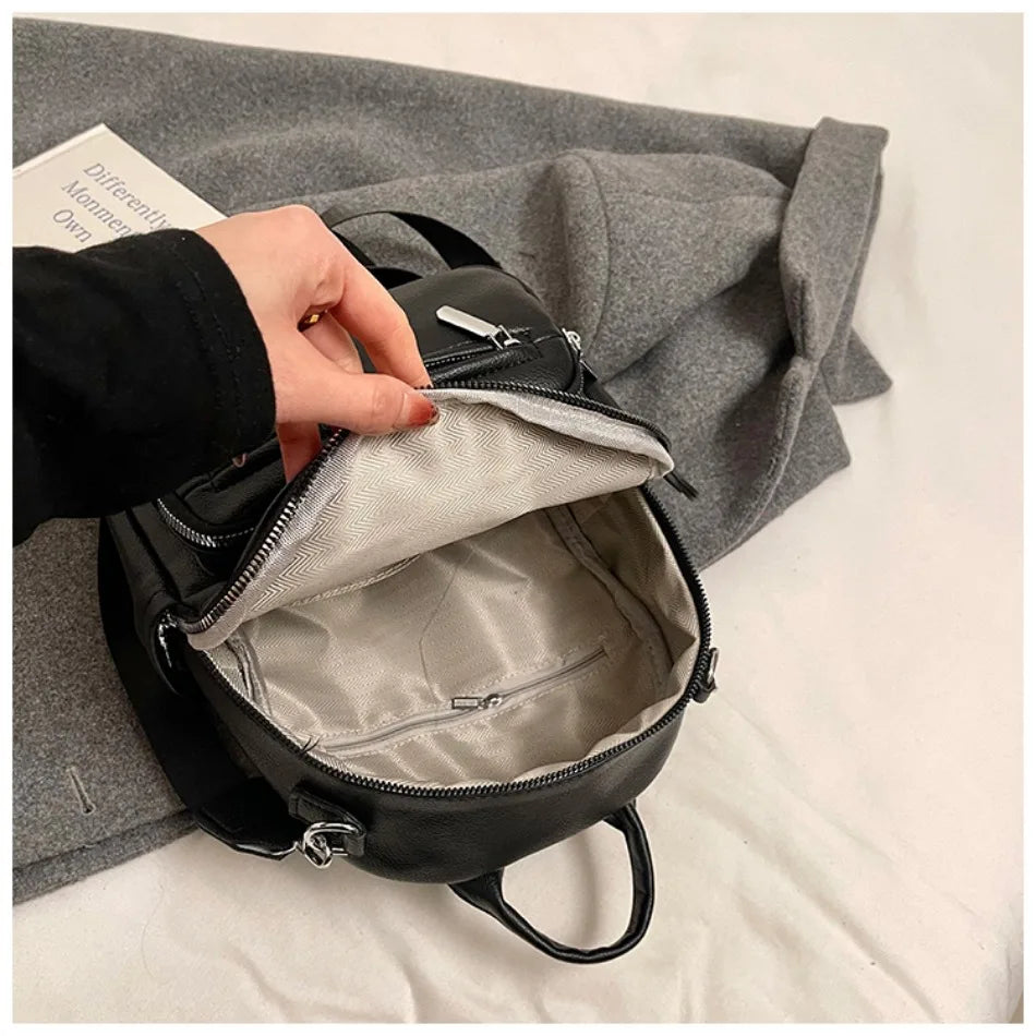 mochila feminina,
Mochila Escolar,
Mochila e Bolsa junto,
mochila de couro feminina,
mochila de couro,
bolsa transversal feminina,
bolsa grande feminina,
bolsa feminina,
Bolsa e Mochila,