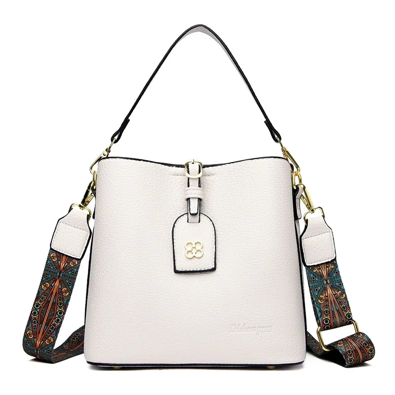 bolsa transversal feminina,
bolsa tiracolo,
bolsa feminina,
bolsa de couro feminina,
bolsa de couro,
bolsa couro