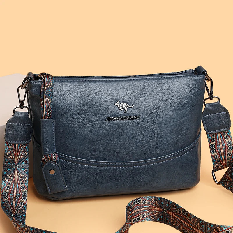 bolsa transversal feminina,
bolsa tiracolo,
bolsa grande feminina,
bolsa feminina,
Bolsa e Mochila,
bolsa de couro feminina,
bolsa de couro,
bolsa couro