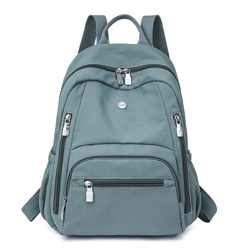 mochila feminina nylon, mochila feminina grande, mochila feminina para trabalho, mochila feminina para estudo, mochila feminina A4, mochila feminina resistente, mochila feminina leve, mochila feminina moderna, mochila feminina com divisórias, mochila feminina casual, mochila feminina confortável, mochila feminina espaçosa