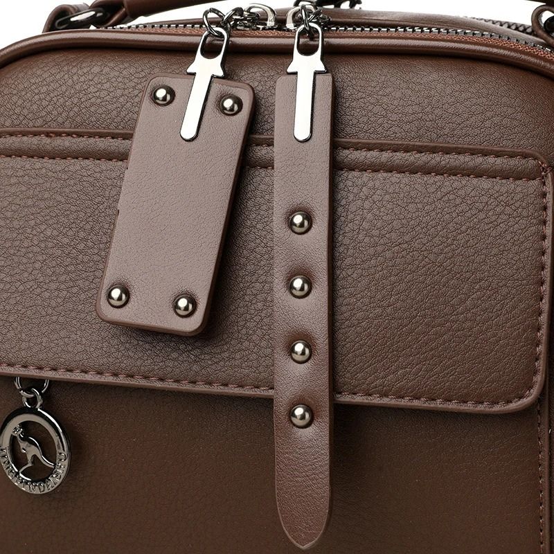 bolsa feminina tiracolo Jessica, bolsa feminina estruturada, bolsa feminina pequena, bolsa feminina média, bolsa feminina couro ecológico, bolsa feminina elegante, bolsa feminina moderna, bolsa feminina tiracolo premium, bolsa feminina com alça de mão, bolsa feminina com alça ajustável, bolsa feminina casual chic, bolsa feminina para trabalho, bolsa feminina para escritório, bolsa feminina para passeio, bolsa feminina organizada, bolsa feminina com dois compartimentos, bolsa feminina com bolso frontal, bols
