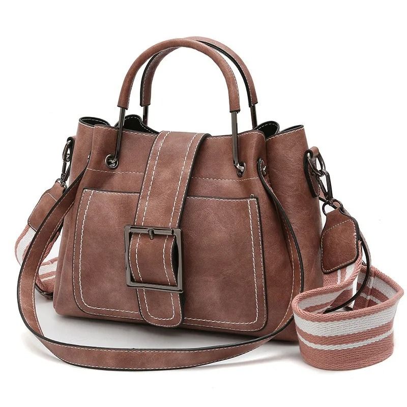 bolsa feminina tiracolo, bolsa feminina moderna, bolsa feminina elegante, bolsa feminina estruturada, bolsa feminina média, bolsa feminina sofisticada, bolsa feminina casual chic, bolsa feminina com alça larga, bolsa feminina transversal, bolsa feminina premium, bolsa feminina caramelo, bolsa feminina preta, bolsa feminina rosé, bolsa feminina fashion, bolsa feminina moderna elegante, bolsa feminina de ombro, bolsa feminina estilosa, bolsa feminina versátil, bolsa feminina para dia a dia, bolsa feminina Ana