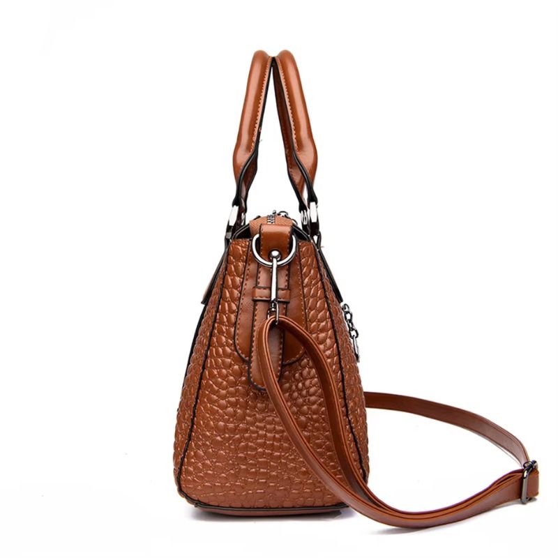 bolsa transversal feminina,
bolsa tiracolo,
bolsa feminina,
bolsa de couro feminina,
bolsa de couro,
bolsa couro,
Bolsa Crocodilo,
Bolsa Feminina Média
