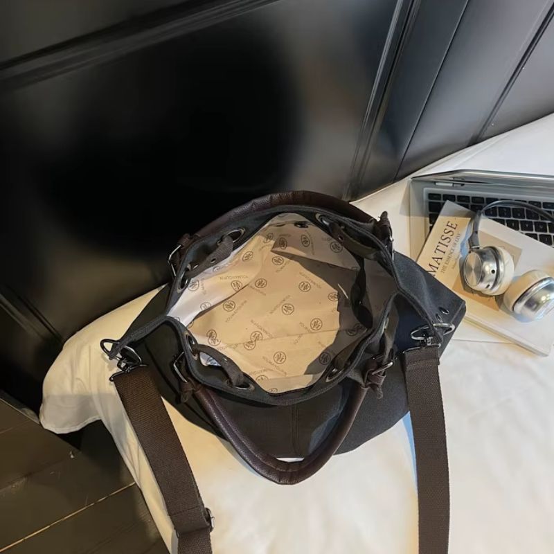 bolsa feminina grande, bolsa feminina grande Rosana, bolsa Rosana, bolsa feminina de lona, bolsa de lona feminina, bolsa feminina grande de lona, bolsa grande de lona, bolsa de lona grande feminina, bolsa feminina lona resistente, bolsa de lona resistente, bolsa feminina resistente, bolsa feminina espaçosa, bolsa grande espaçosa, bolsa tipo saco feminina, bolsa saco feminina, bolsa feminina tipo saco, bolsa saco grande, bolsa feminina 44 cm, bolsa grande 44 cm, bolsa feminina 44x27, bolsa feminina 44x27x15,