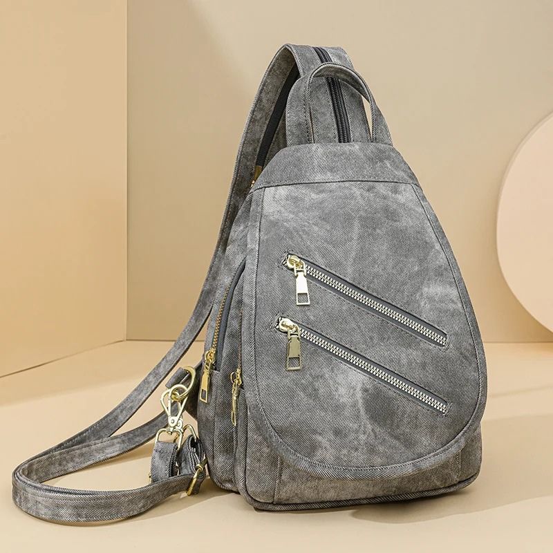 mochila feminina moderna Patricia, mochila feminina, mochila feminina pequena, mochila feminina média, mochila feminina casual, mochila feminina elegante, mochila feminina moderna, mochila feminina couro ecológico, mochila feminina premium, mochila feminina para trabalho, mochila feminina para faculdade, mochila feminina para viagem, mochila feminina para passeio, mochila feminina urbana, mochila feminina fashion, mochila feminina com muitos bolsos, mochila feminina com bolso traseiro, mochila feminina com 
