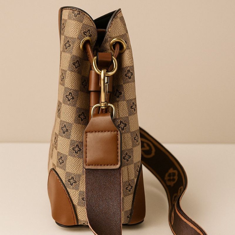 bolsa couro feminina, bolsa de couro feminina, bolsa feminina grande, bolsa grande feminina, bolsa transversal feminina, bolsa feminina