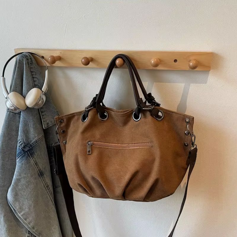 bolsa feminina grande, bolsa feminina grande Rosana, bolsa Rosana, bolsa feminina de lona, bolsa de lona feminina, bolsa feminina grande de lona, bolsa grande de lona, bolsa de lona grande feminina, bolsa feminina lona resistente, bolsa de lona resistente, bolsa feminina resistente, bolsa feminina espaçosa, bolsa grande espaçosa, bolsa tipo saco feminina, bolsa saco feminina, bolsa feminina tipo saco, bolsa saco grande, bolsa feminina 44 cm, bolsa grande 44 cm, bolsa feminina 44x27, bolsa feminina 44x27x15,