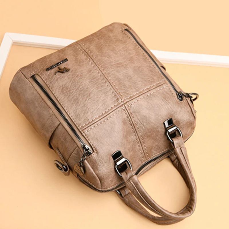 Mochila Universitária,
mochila para notebook,
mochila vintage,
mochila feminina grande,
mochila feminina,
Mochila Escolar,
mochila de couro feminina,
mochila de couro,
bolsa transversal feminina,
bolsa grande feminina,
bolsa feminina,
Mochila e Bolsa junto,
Bolsa e Mochila