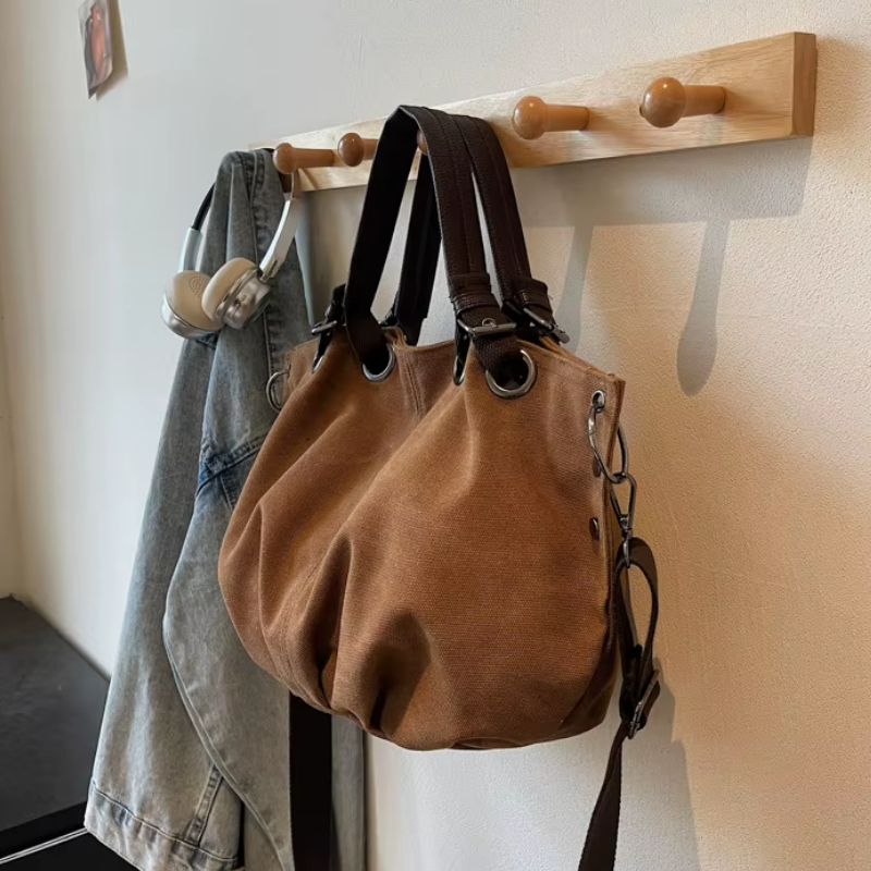 bolsa feminina grande, bolsa feminina grande Rosana, bolsa Rosana, bolsa feminina de lona, bolsa de lona feminina, bolsa feminina grande de lona, bolsa grande de lona, bolsa de lona grande feminina, bolsa feminina lona resistente, bolsa de lona resistente, bolsa feminina resistente, bolsa feminina espaçosa, bolsa grande espaçosa, bolsa tipo saco feminina, bolsa saco feminina, bolsa feminina tipo saco, bolsa saco grande, bolsa feminina 44 cm, bolsa grande 44 cm, bolsa feminina 44x27, bolsa feminina 44x27x15,