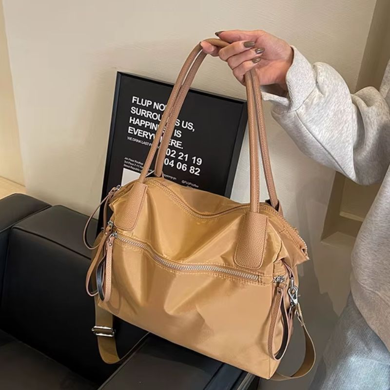 bolsa feminina impermeável, bolsa feminina nylon, bolsa feminina nylon impermeável, bolsa feminina tiracolo, bolsa feminina tiracolo nylon, bolsa feminina grande, bolsa feminina espaçosa, bolsa feminina para trabalho, bolsa feminina para faculdade, bolsa feminina para viagem, bolsa feminina organizadora, bolsa feminina com muitos bolsos, bolsa feminina leve, bolsa feminina resistente, bolsa feminina moderna, bolsa feminina casual, bolsa feminina elegante, bolsa feminina ombro, bolsa feminina transversal, bo