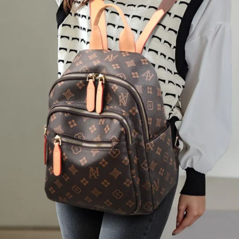 mochila feminina, mochila de couro, bolsa transversal feminina, bolsa grande feminina, mochila feminina grande, bolsa feminina, mochila de couro feminina, mochila para notebook