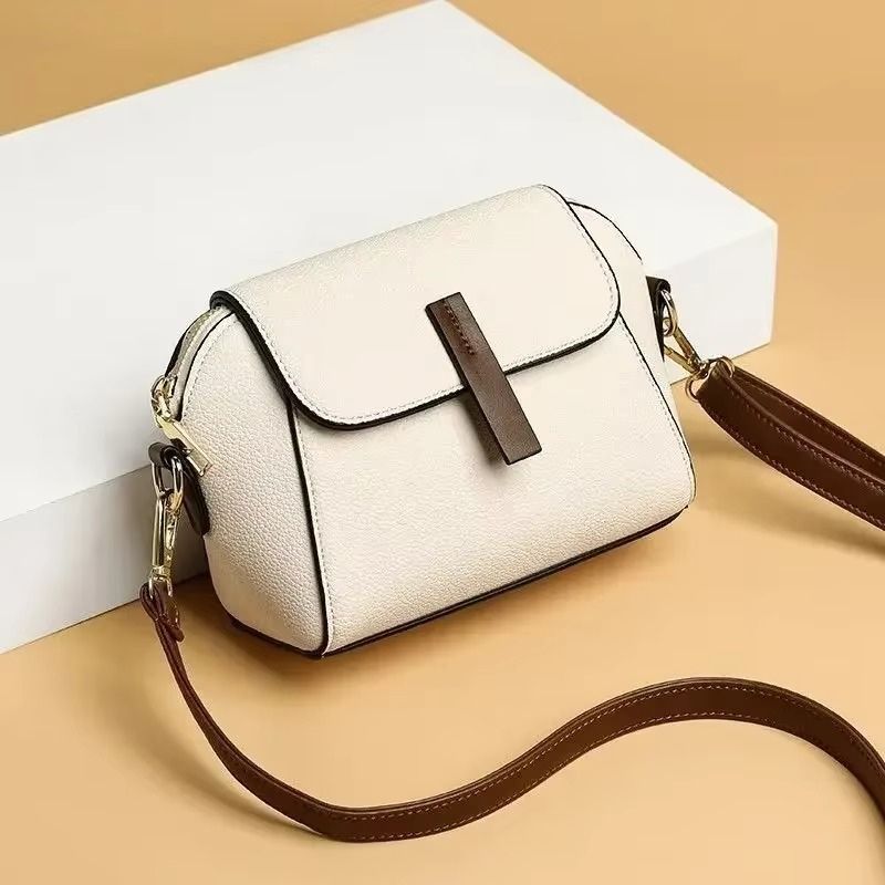 bolsa feminina tiracolo brenda, bolsa feminina pequena, bolsa feminina estruturada, bolsa feminina compacta, bolsa feminina elegante, bolsa feminina moderna, bolsa feminina transversal, bolsa feminina de ombro, bolsa feminina casual elegante, bolsa feminina premium, bolsa feminina sofisticada, bolsa feminina pequena elegante, bolsa feminina para passeio, bolsa feminina para trabalho, bolsa feminina para viagem, bolsa feminina fashion, bolsa feminina versátil, bolsa feminina minimalista, bolsa feminina preta