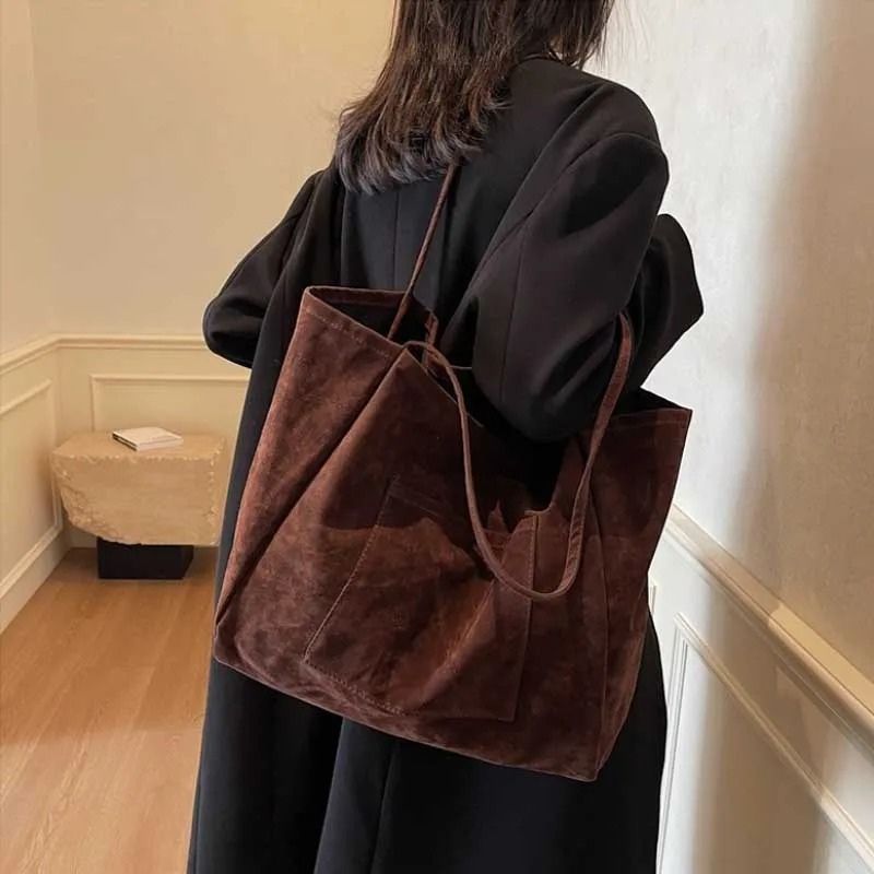 bolsa feminina grande, bolsa feminina grande Juci, bolsa Juci, bolsa tipo saco feminina, bolsa saco feminina, bolsa feminina suede, bolsa feminina em suede, bolsa suede sintético, bolsa em suede sintético, bolsa estilo camurça, bolsa feminina estilo camurça, bolsa camurça feminina, bolsa efeito camurça, bolsa grande camurça, bolsa grande suede, bolsa de ombro feminina, bolsa feminina de ombro, bolsa grande de ombro, bolsa feminina espaçosa, bolsa grande espaçosa, bolsa feminina para o dia a dia, bolsa grand