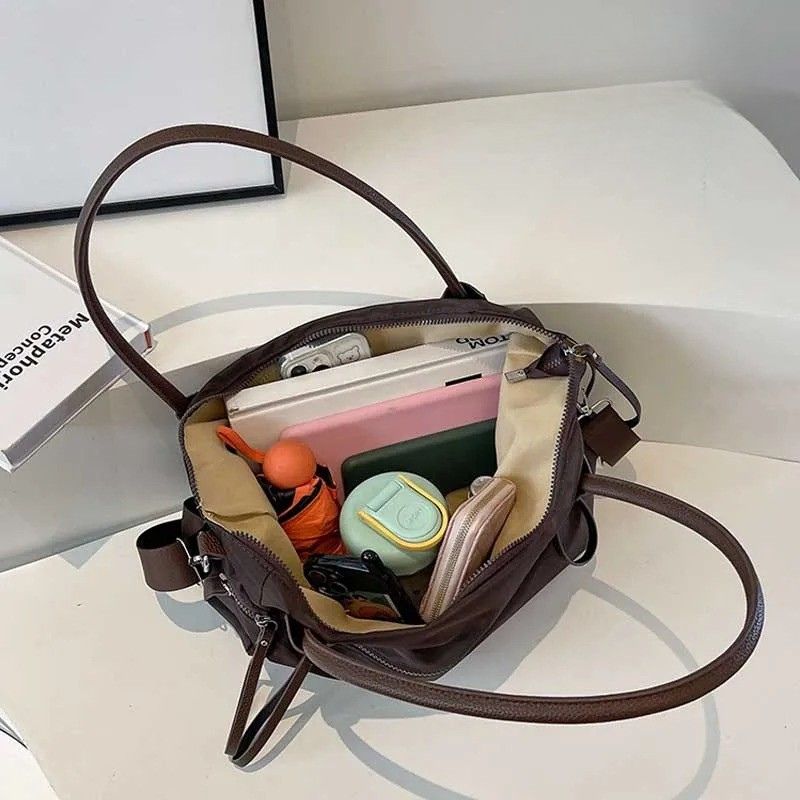 bolsa feminina impermeável, bolsa feminina nylon, bolsa feminina nylon impermeável, bolsa feminina tiracolo, bolsa feminina tiracolo nylon, bolsa feminina grande, bolsa feminina espaçosa, bolsa feminina para trabalho, bolsa feminina para faculdade, bolsa feminina para viagem, bolsa feminina organizadora, bolsa feminina com muitos bolsos, bolsa feminina leve, bolsa feminina resistente, bolsa feminina moderna, bolsa feminina casual, bolsa feminina elegante, bolsa feminina ombro, bolsa feminina transversal, bo