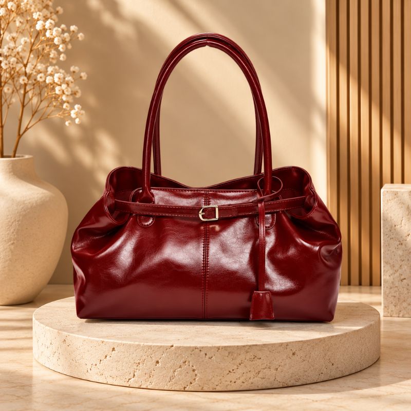 bolsa feminina grande, bolsa feminina de ombro, bolsa grande feminina, bolsa de ombro feminina, bolsa feminina couro PU, bolsa grande couro PU, bolsa feminina Marília, bolsa de ombro grande, bolsa feminina elegante, bolsa feminina moderna, bolsa feminina para trabalho, bolsa feminina para dia a dia, bolsa estilo canoa, bolsa horizontal feminina, bolsa feminina marrom, bolsa feminina preta, bolsa feminina café, bolsa feminina vinho, bolsa couro sintético feminina, bolsa feminina espaçosa