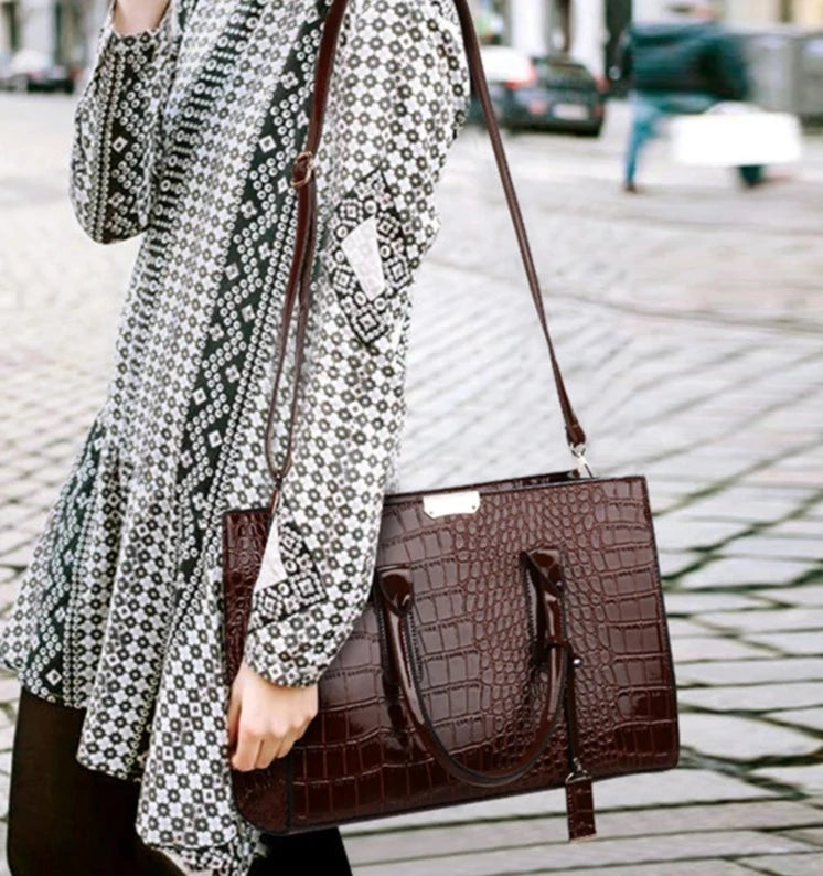bolsa transversal feminina, bolsa grande feminina, bolsa feminina grande, bolsa feminina, bolsa de couro feminina, bolsa couro feminina,