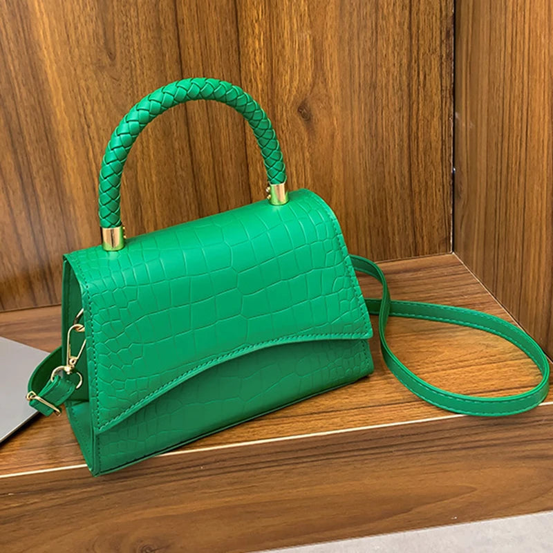 bolsa transversal feminina,
bolsa grande feminina,
bolsa feminina grande,
bolsa feminina,
bolsa de couro feminina,
bolsa couro feminina