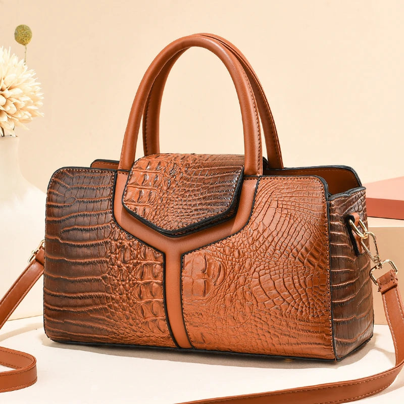 bolsa transversal feminina, bolsa grande feminina, bolsa feminina grande, bolsa feminina, bolsa de couro feminina, bolsa couro feminina,