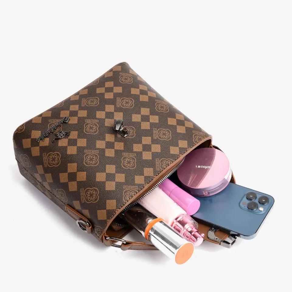 bolsa transversal feminina,
bolsa tiracolo,
bolsa feminina,
bolsa de couro feminina,
bolsa de couro,
bolsa couro,
bolsa transversal feminina