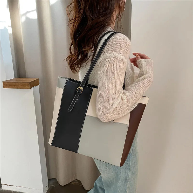 bolsa couro,
bolsa transversal feminina,
bolsa grande feminina,
bolsa feminina grande,
bolsa feminina,
bolsa de couro feminina,
bolsa couro feminina,
Bolsa Tote,
Bolsa Tiracolo